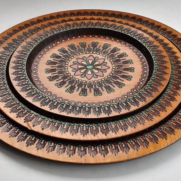 VTG Handcrafted Set of 3 Wooden Trays Decorative Plates Folk Art Mandala Design - Picture 4 of 14